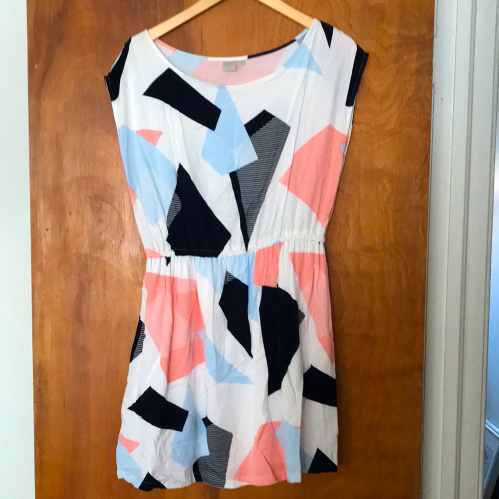 new geometric short dress